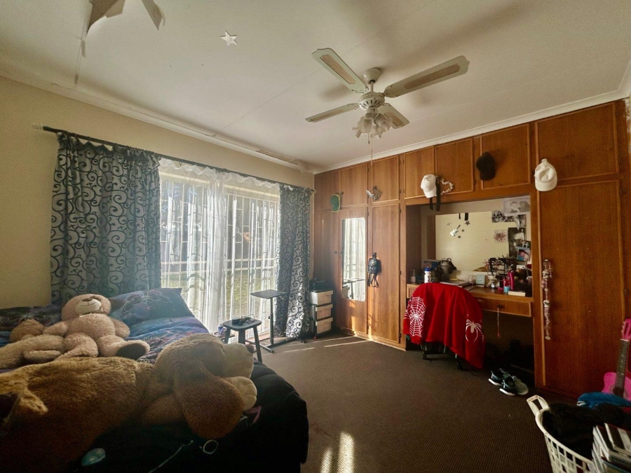 4 Bedroom Property for Sale in Universitas Ridge Free State